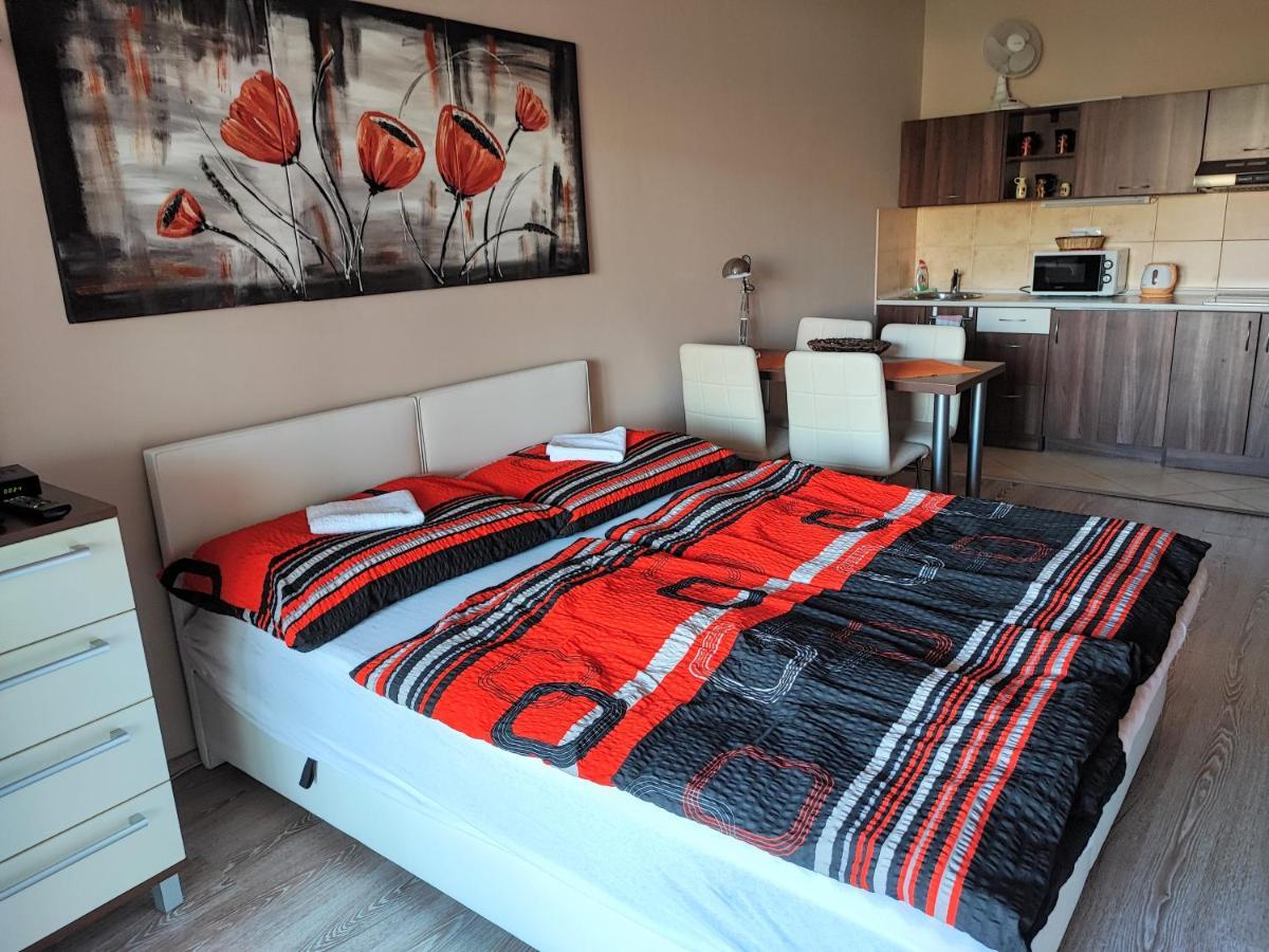 Slnecne Apartmany Podhájska Eksteriør billede